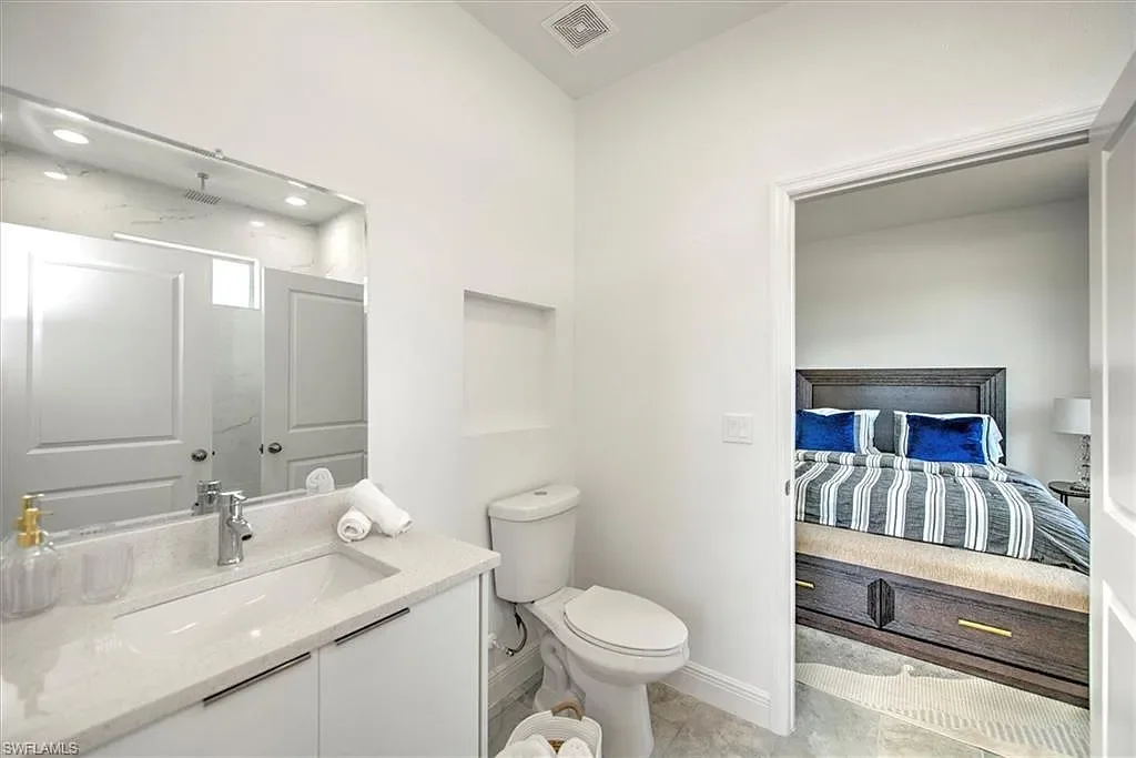 Caloosa Model House - Image 4