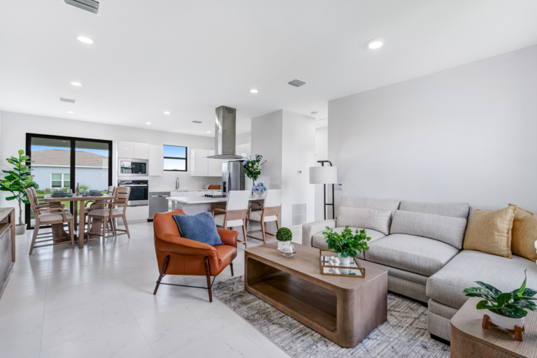 Caloosa Model House - Image 4
